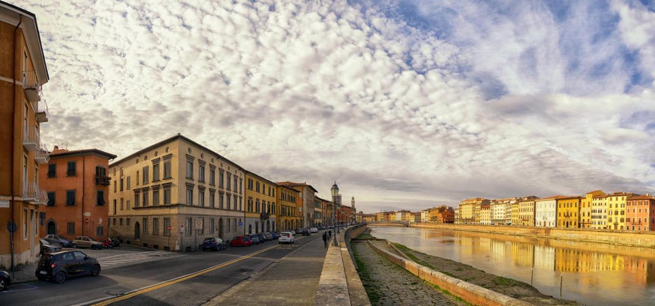 Nice Apartment On The Riverside Pisa Kültér fotó