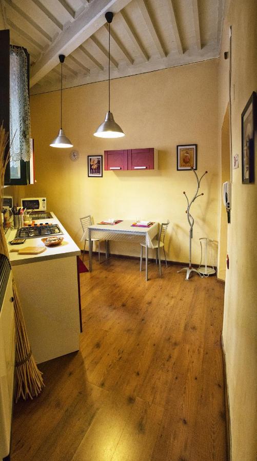 Nice Apartment On The Riverside Pisa Kültér fotó